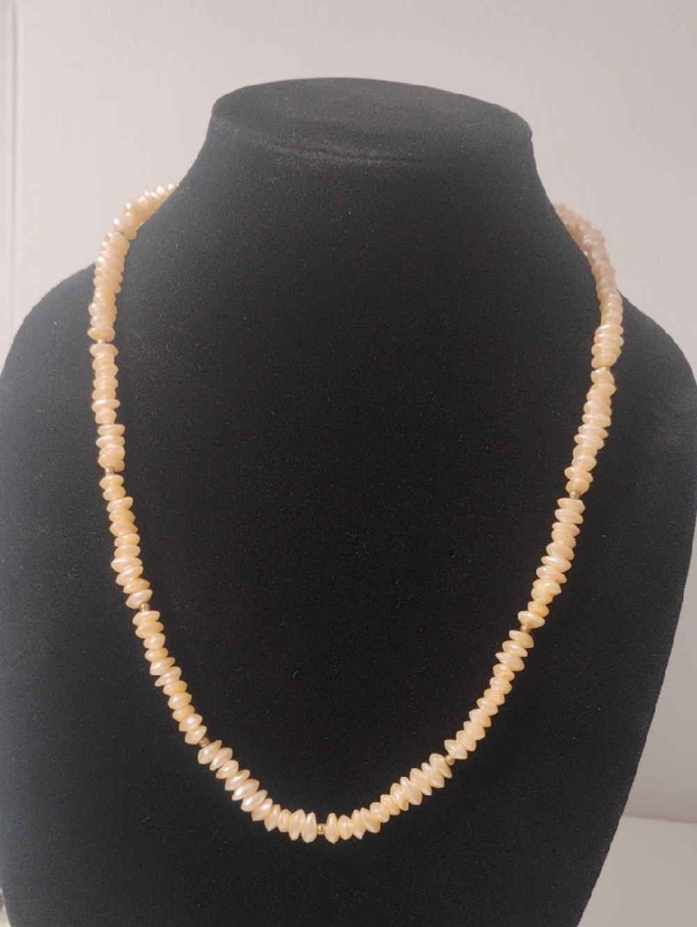 Vintage Faux Pearl/Puka Style Chunky Necklace 24" Total Length